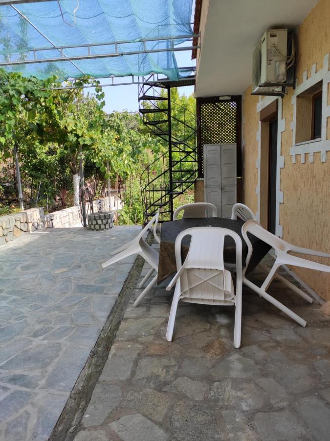 לימנאס Elpida Apartment מראה חיצוני תמונה