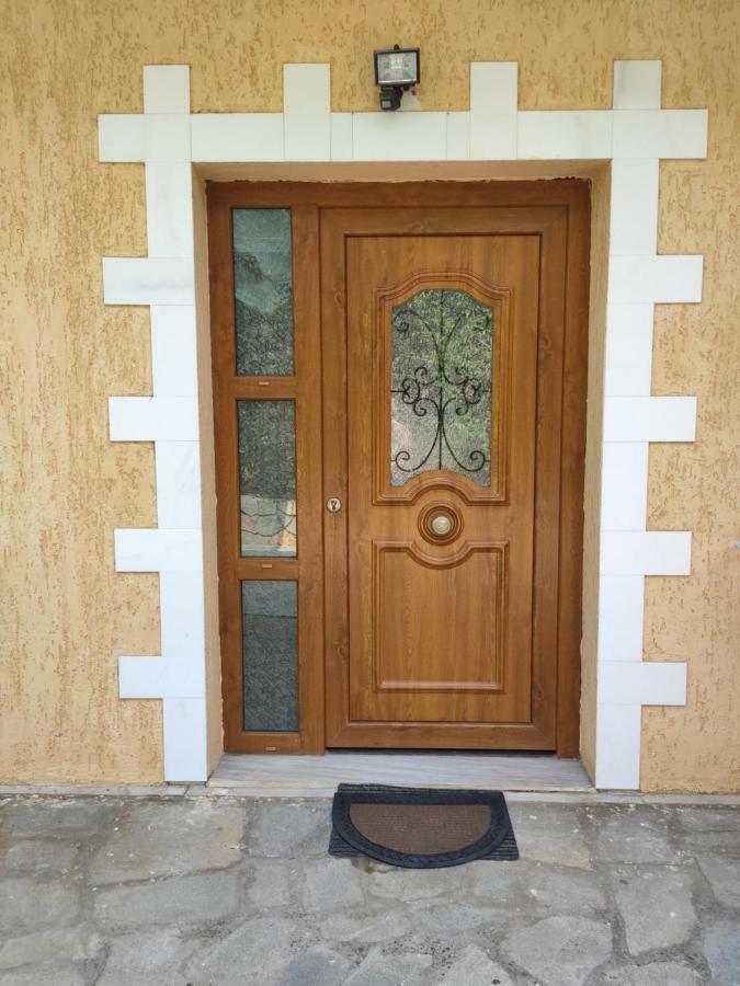 לימנאס Elpida Apartment מראה חיצוני תמונה